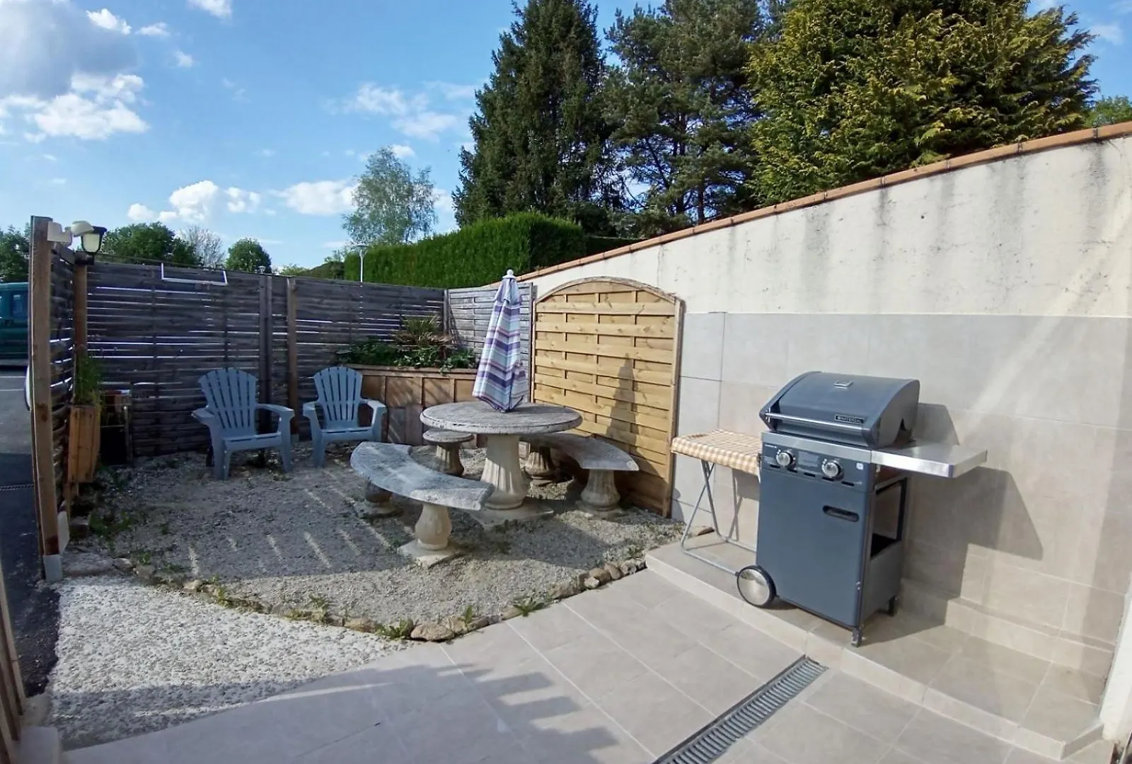 Au Relais Des Planquettes Villa Saint-Gerons 0*,  France